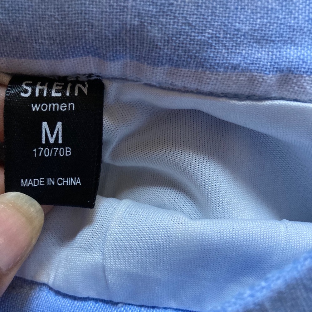 two piece set - Picture 2 of 4